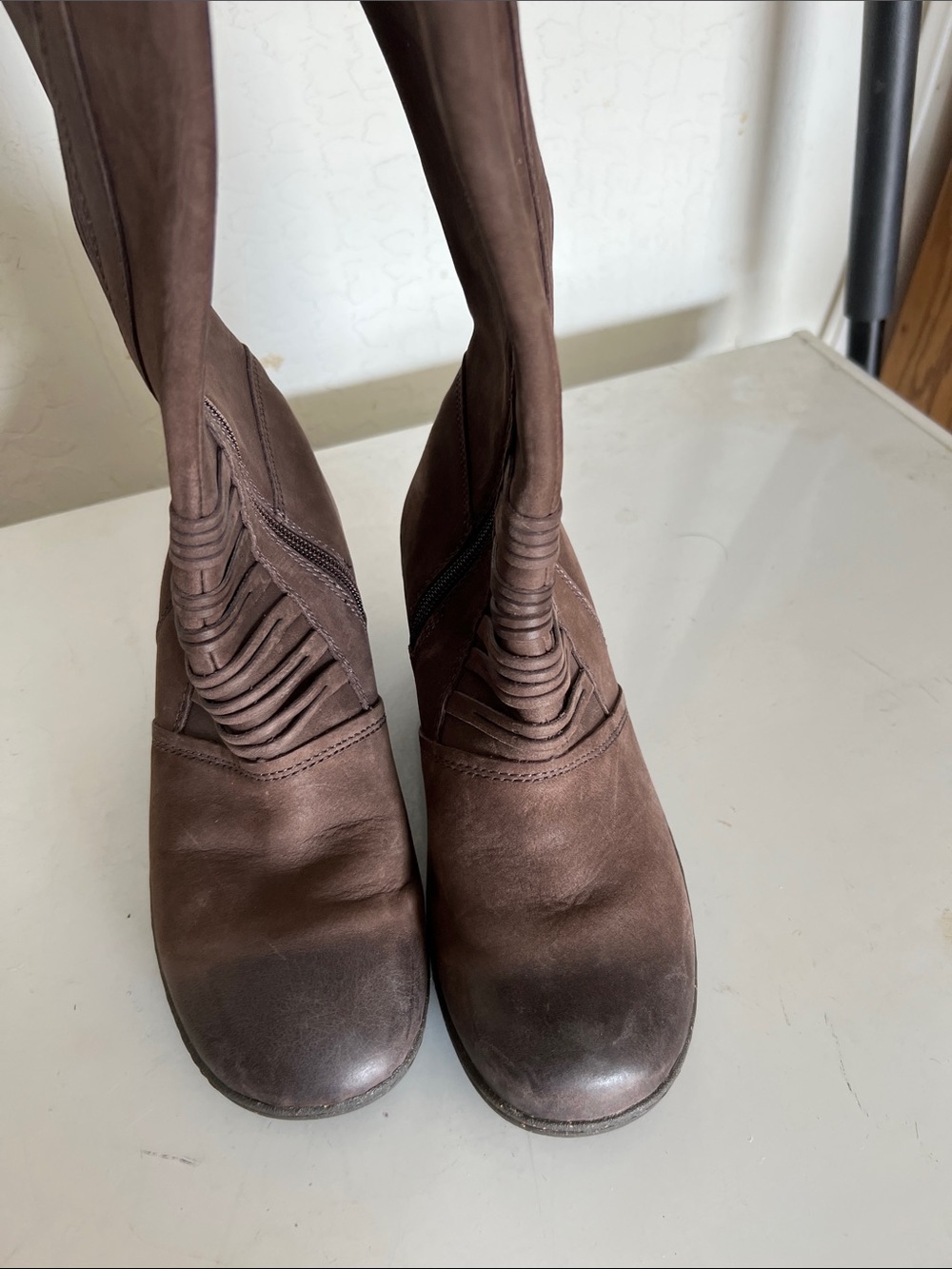Keen Brown Leather Sculpted-Ankle Heeled Boots